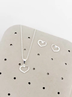 Conjunto coração tortinho banhado a prata - comprar online