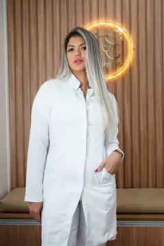 Jaleco Feminino – Gabardine Premium com Botões Invisíveis - Branco