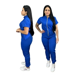 MACACÃO CIRURGICO LINHA LUXO JOGGER GOLA PADRE TWO WAY AZUL ROYAL