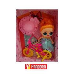 MUÑECA BEAUTY CON BICICLETA Y GORRITO NO.123-392 (8580001233925)