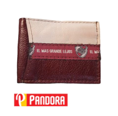 BILLETERA DE CUERO CUADROS DE FUTBOL (02386)