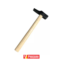 MARTILLO CARPINTERO MAKAO 30CM (7796851813915)