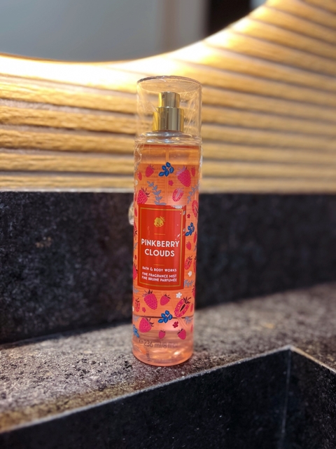 BODY SPLASH PINKBERRY CLOUDS BATH & BODY WORKS 236ML