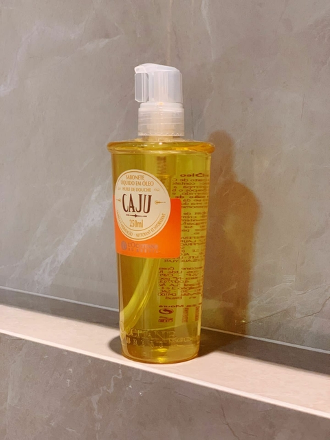 SABONETE LÍQUIDO EM ÓLEO CAJU 250ML L'OCCITANE AU BRÉSIL