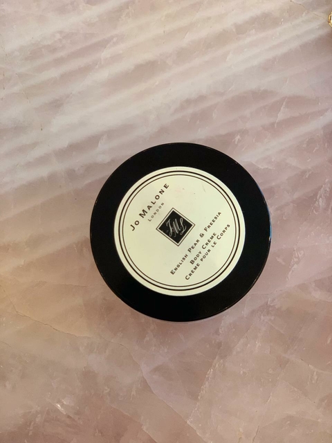 CREME HIDRATANTE CORPORAL ENGLISH PEAR & FREESIA 50ML JO MALONE LONDON