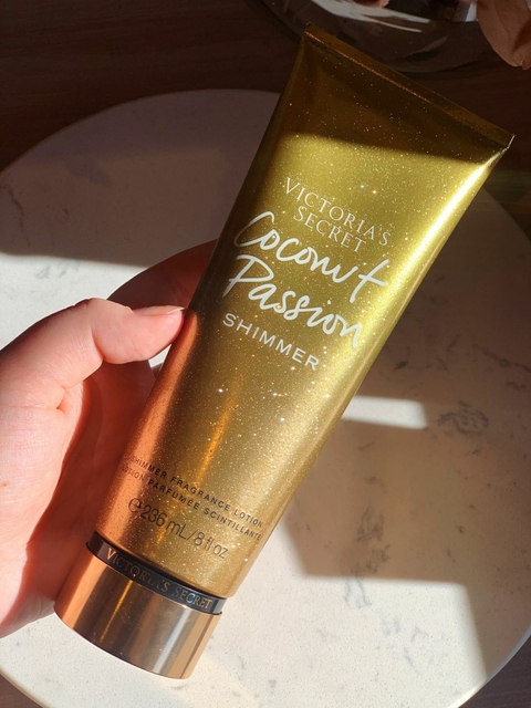 HIDRATANTE CORPORAL COCONUT PASSION SHIMMER 236ML VICTORIA'S SECRET