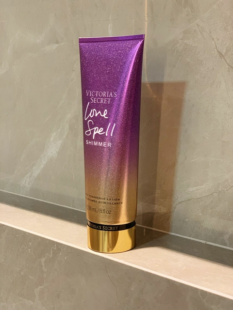 HIDRATANTE CORPORAL LOVE SPELL 236ML VICTORIA'S SECRET