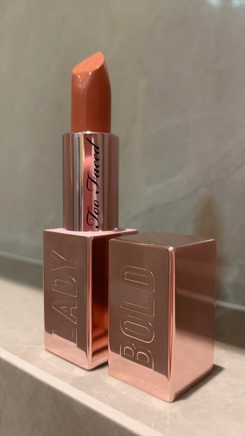 BATOM TOO FACED LADY BOLD I'M THRIVING