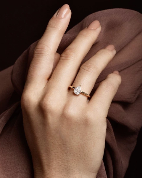 Anel pedra gota - comprar online