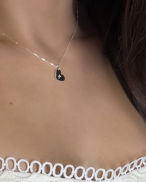 Colar medalha coração personalizado com inicial - comprar online