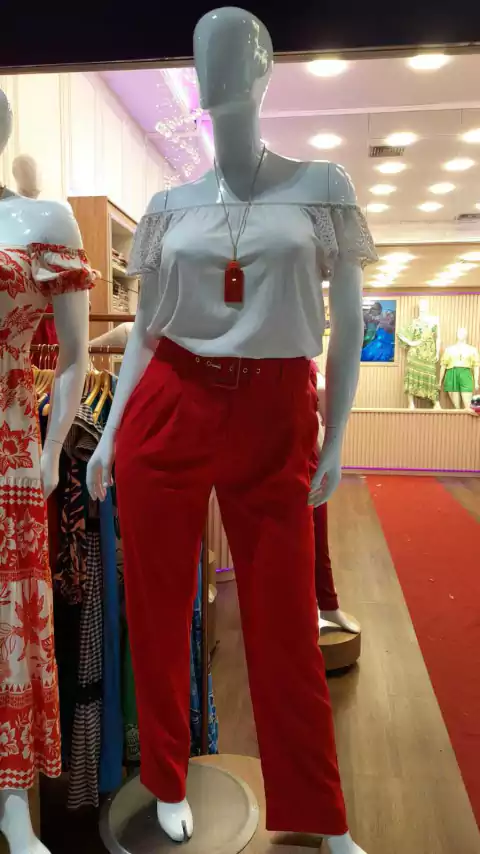 CALÇA PLUS SIZE ALINHADA COM CINTO - DOCE VIDA