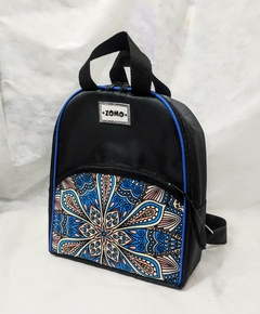 Mini Mochila Ayvn (estampa Mandalas)