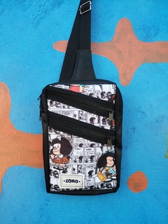 Bandolera Awka (estampa Mafalda) - comprar online