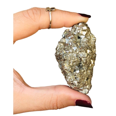 Pirita Pedra Cristal Bruta - Prosperidade e Abundância - F10(89gramas)