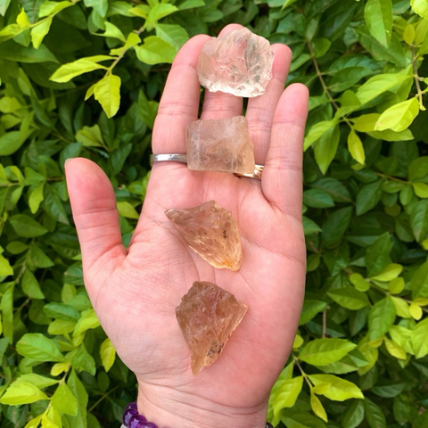Citrino Bruto P Natural Verdadeiro - Não é Ametista Queimada - Uma Pedra de 15 a 25g