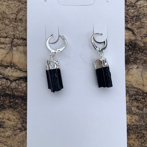 Brinco Pedras Mini Argola - Turmalina Negra Bruta