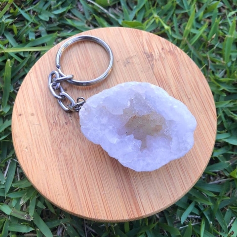 Chaveiro de Pedra Natural Cristal - Geodo Marroquino Bruto