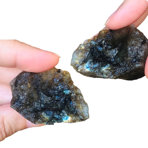 Labradorita Pedra Bruta Cristal Natural Tipo:Tipo 11- 32g 4,2cm