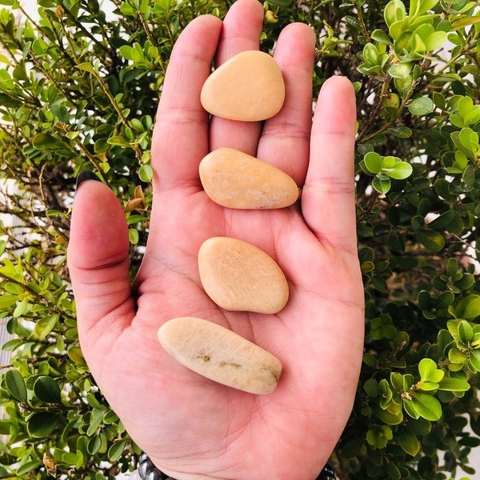 Feldspato Salmão pedra Rolada Natural - P (Unidade)