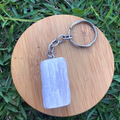 Chaveiro de Pedra Natural Cristal - Selenita Bruta
