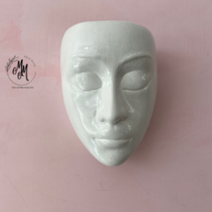 Matera Rostro Pared - Main Make