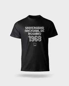 REMERA NEGRA UNISEX UNR 68'