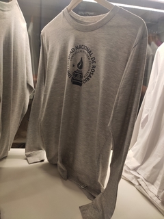 REMERA UNISEX DE ALGODÓN MANGA LARGA, LOGO REDONDO