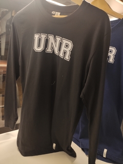 REMERA UNISEX DE ALGODÓN MANGA LARGA, LOGO UNR en internet