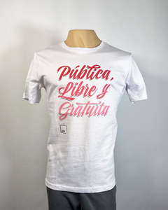 REMERA PÚBLICA LIBRE Y GRATUITA. BLANCA en internet