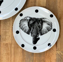 Prato Sobremesa em Porcelana Branco 21,5 Estampa Elefante com Poá