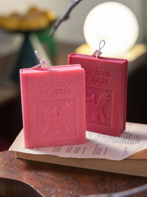 Vela Tiny Book