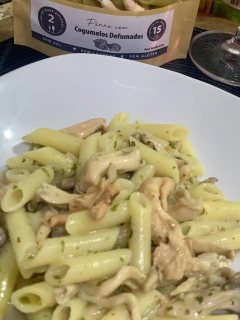 Massa Penne com Cogumelos Defumados na internet