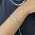 pulseira medalha detalhes na internet