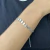 pulseira medalha detalhes - Emi acessórios