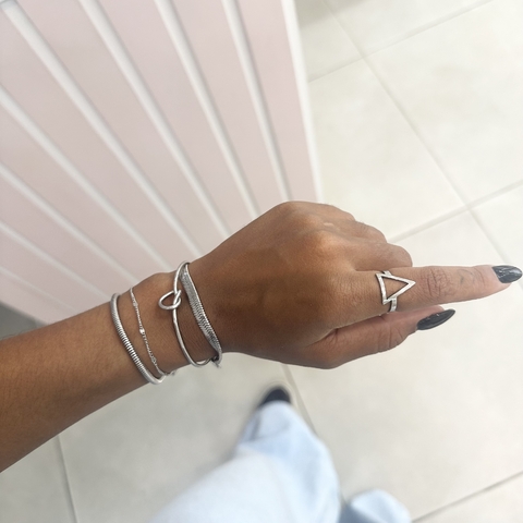 Anel triangulo g