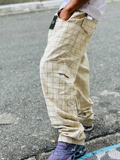 Calça Cargo - Creme Quadriculada