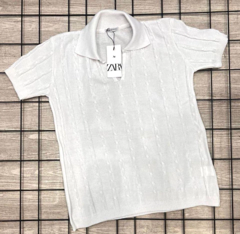 POLO BÁSICA DE TRICOR MODELO ZARA