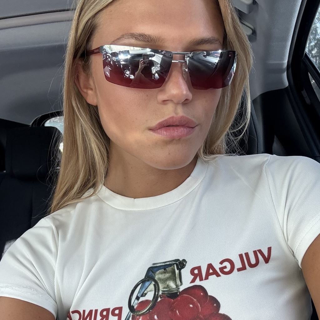 Becca Rosa thumbnail 3