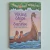 Livro Viking Ships at Sunrise - Magic Tree House