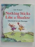 Livro Nothing Sticks Like a Shadow - Ann Tompert - comprar online