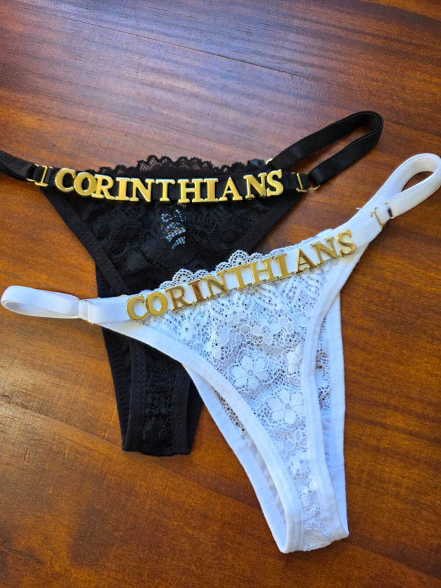 Calcinha Personalizável Fio em Renda com Regulagem Escrito CORINTHIANS(11 Letras)