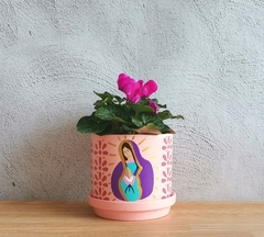kit Nina: Virgen Rosa con silla en internet