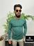 Suéter masculino verde mar detalhes em relevo - Estilo Patrones