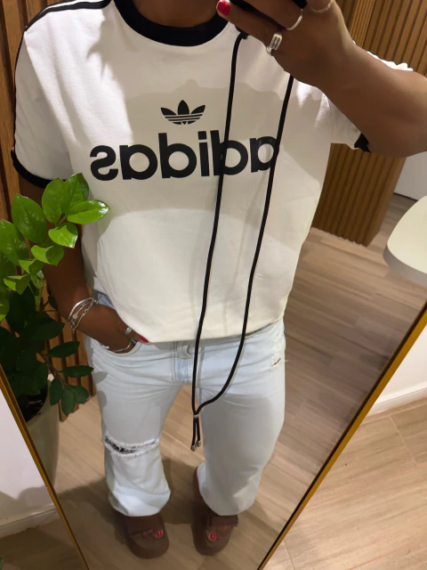 T-shirt adidas - comprar online