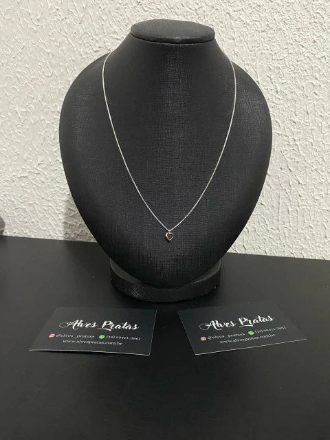 Gargantilha Com Pingente Coração Vermelho 45cm - comprar online