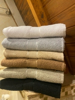 Juego de toalla y toallón color beige - comprar online