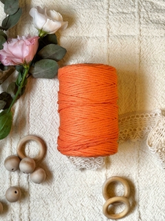 HILO DE ALGODÓN DE 36 HEBRAS COLOR MANDARINA