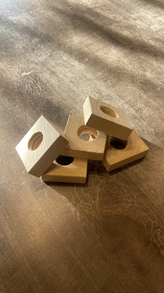 Tuerca de madera 22 mm x 50 unidades - tienda online