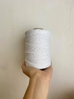 HILO DE ALGODÓN DE 40 HEBRAS X UNIDAD, COLOR BLANCO OPTICO