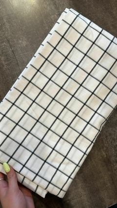 Mantel blanco a cuadros pequeños negros 2mt x 1,5 -